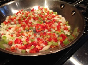 crab cakes in the making_0
