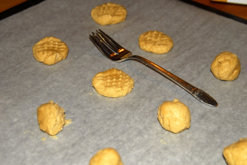 peanut butter crisscrosses dough